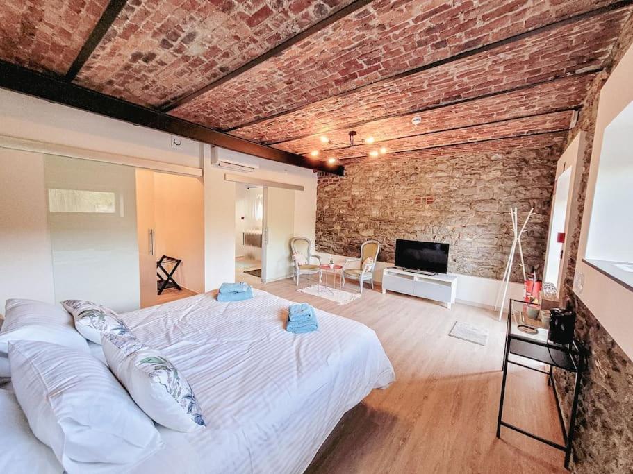Au Bout De Mes Reves Bed & Breakfast Walcourt Ngoại thất bức ảnh