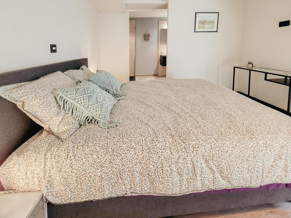 Au Bout De Mes Reves Bed & Breakfast Walcourt Ngoại thất bức ảnh