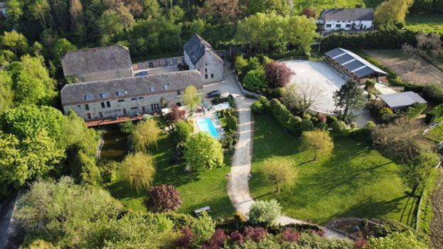 Au Bout De Mes Reves Bed & Breakfast Walcourt Ngoại thất bức ảnh